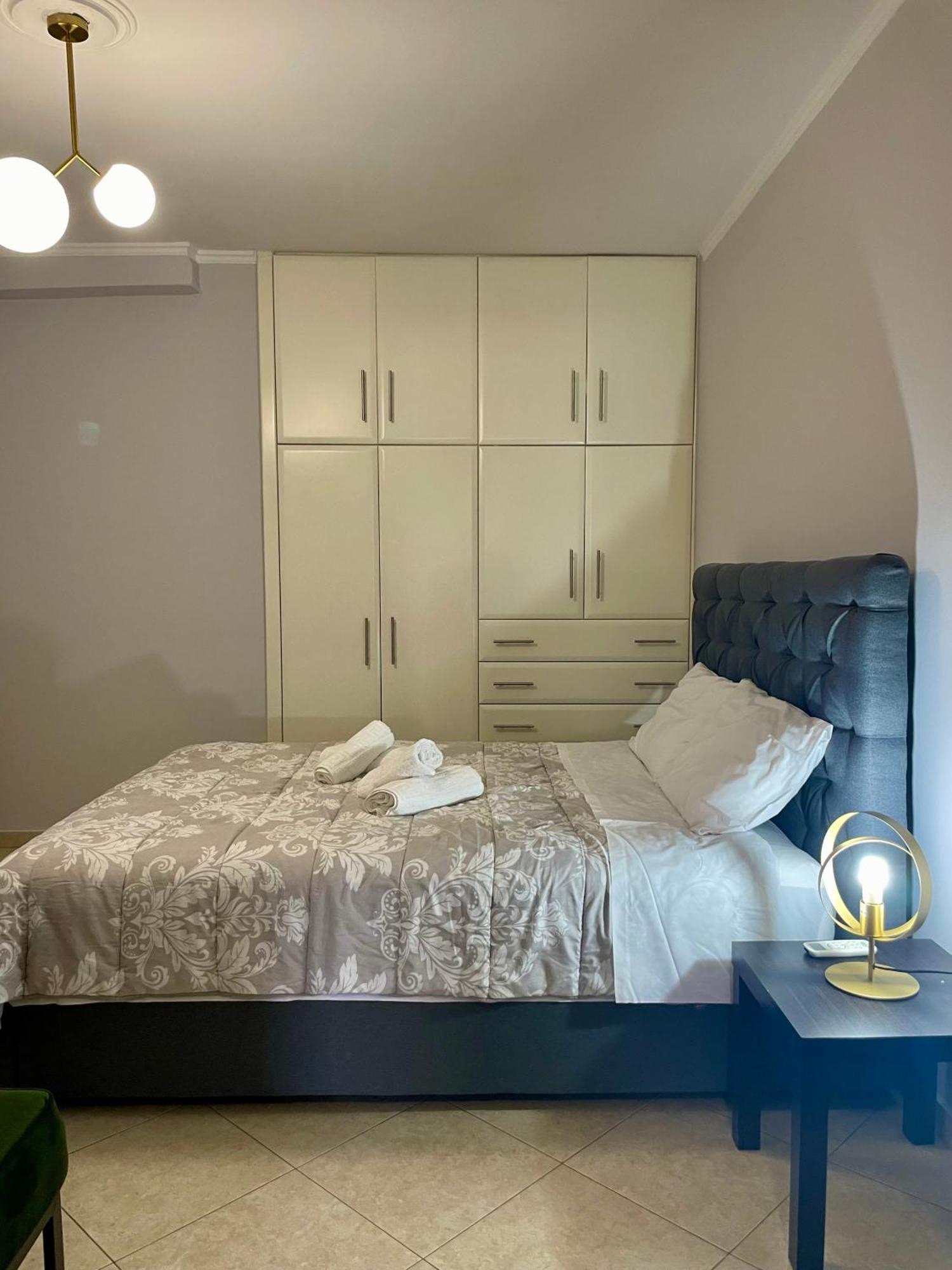Aria Apartment Luaran gambar